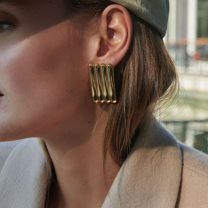 Aude – Boucles d’Oreilles Élégantes