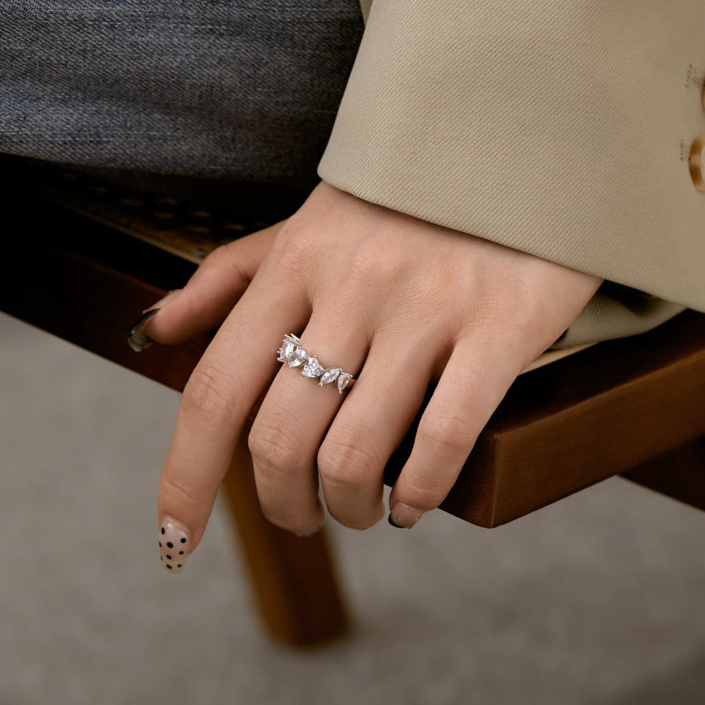 Keiko – Bague Anneau Sertie de Diamants à Taille Mixte