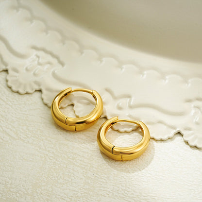 Aurya – Boucles d’Oreilles Simples et Brillantes en Or
