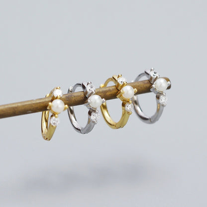 Elora – Boucles d’Oreilles Clip Rondes Perle & Pierre Incrustée