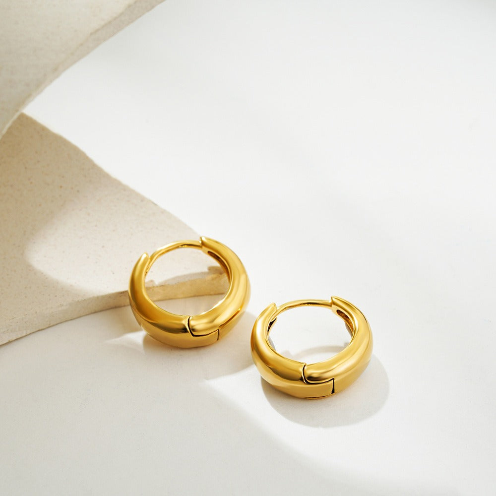 Aurya – Boucles d’Oreilles Simples et Brillantes en Or