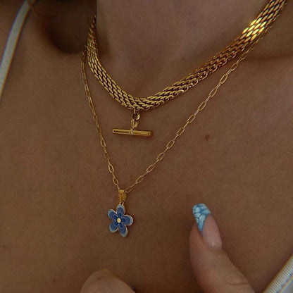 Daria – Collier en Maille avec Fermoir T-Bar