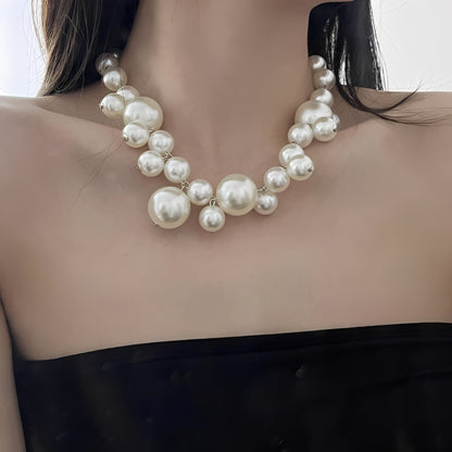 Lucie – Collier luxe léger avec perles grandes et petites
