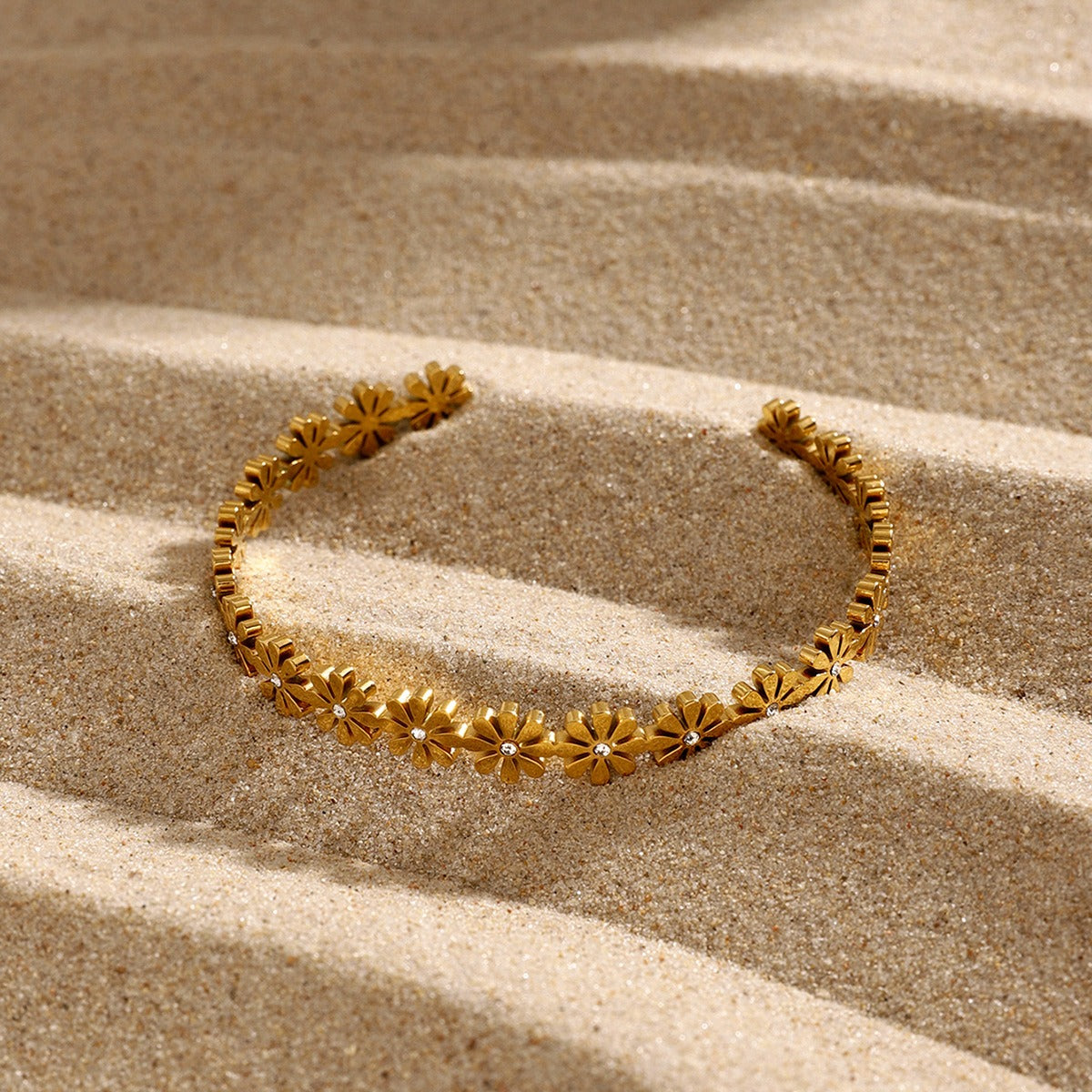 Selena – Bracelet Luxe Léger en Acier Titane et Zircon