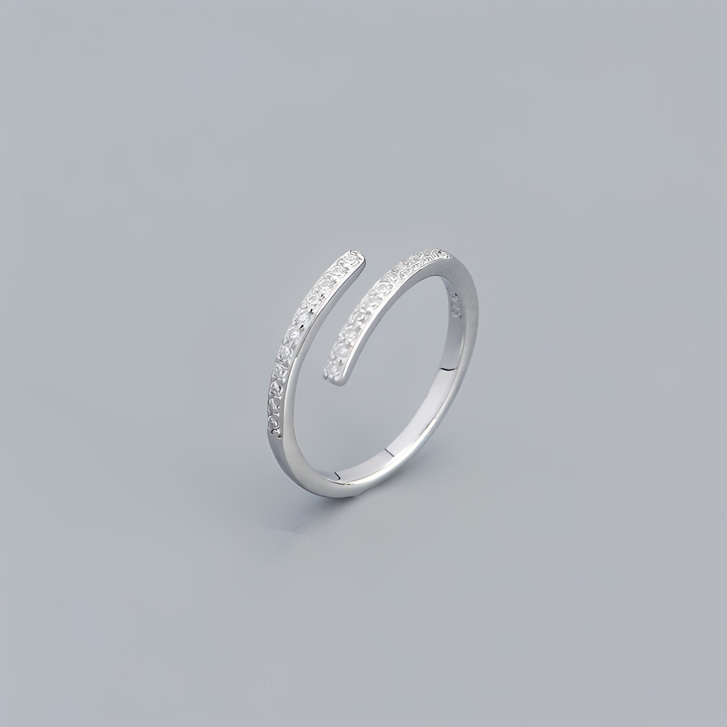 Anika – Bague Anneau Élégante