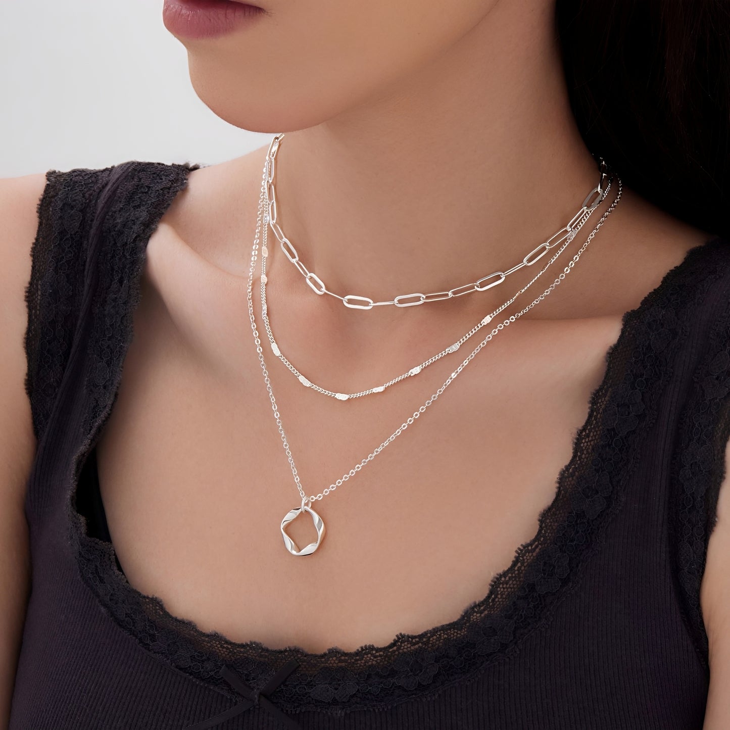 Aveline – Collier Trois Rangs Cercle Ouvert en Argent