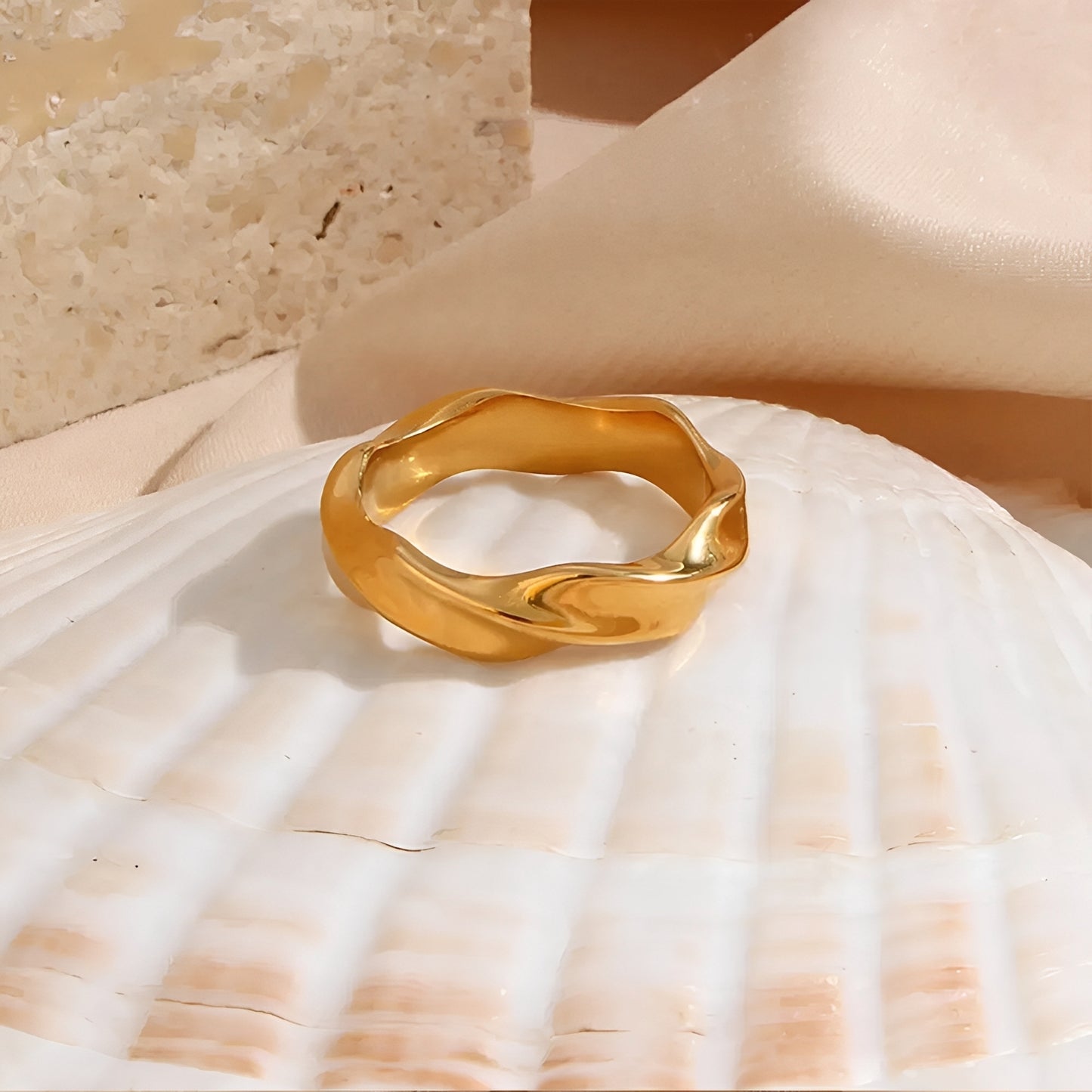 Valeria – Anneau de Luxe Subtil
