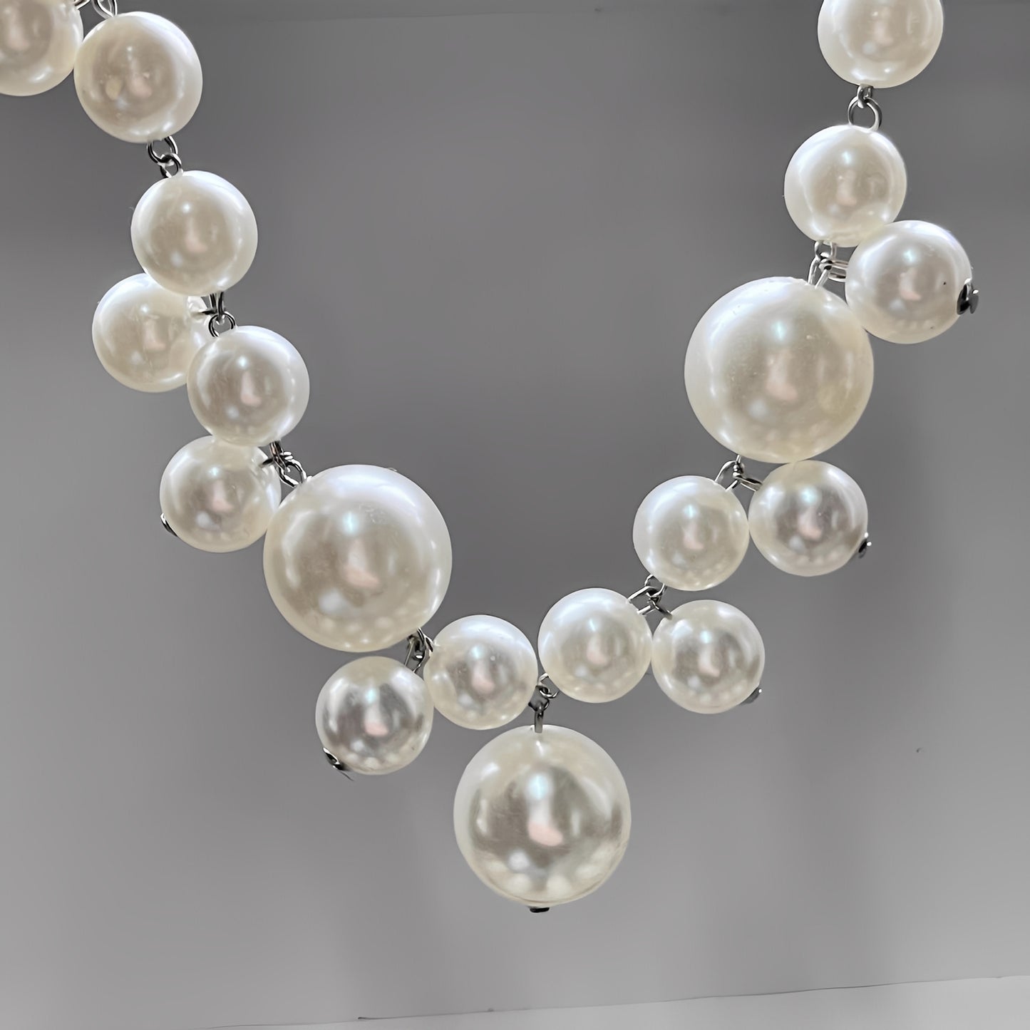 Lucie – Collier luxe léger avec perles grandes et petites