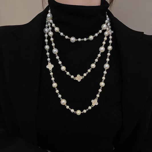 Jolie – Collier Multi-Couches Perles Rétro