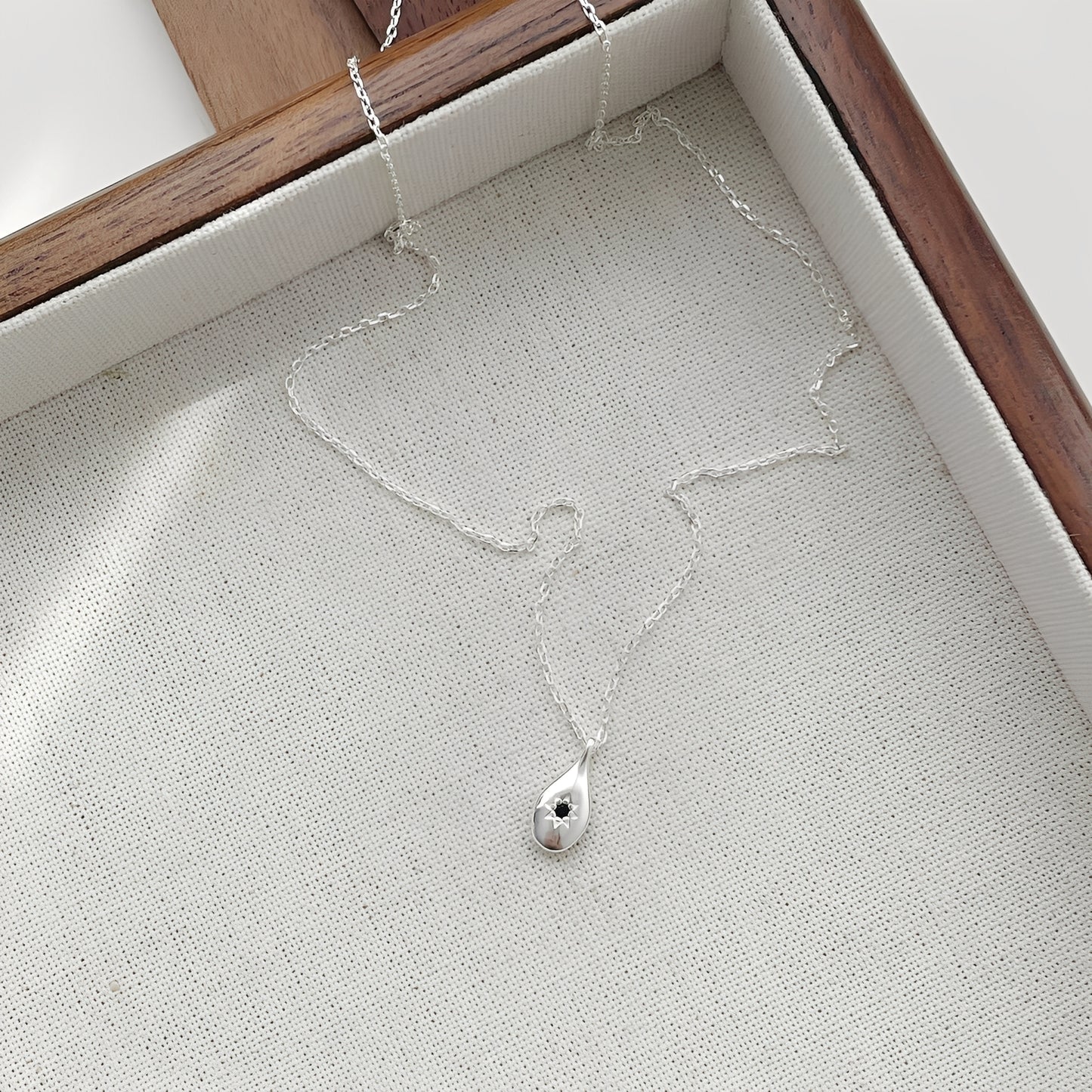 Gabb – Collier Pendentif Goutte Étoile