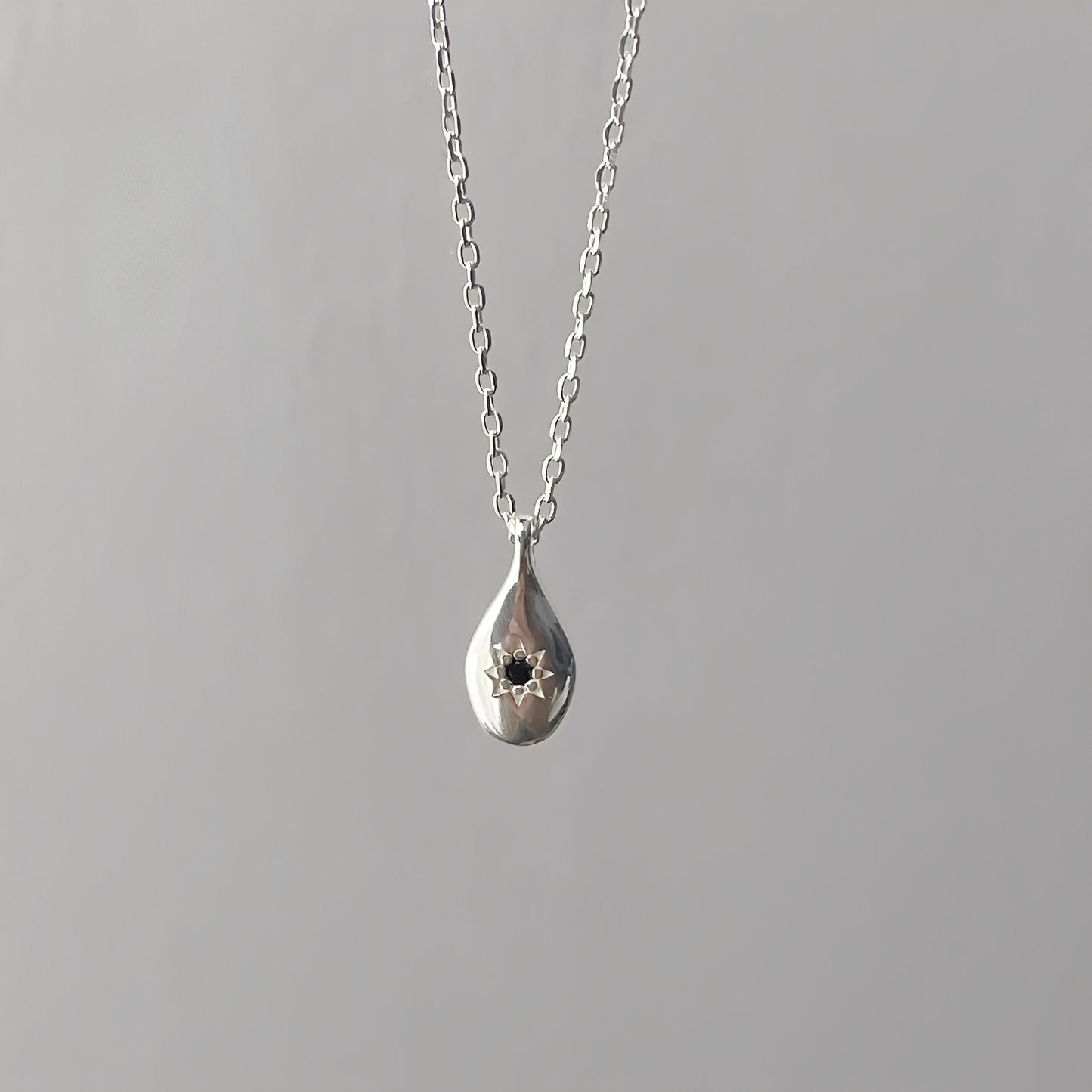Gabb – Collier Pendentif Goutte Étoile