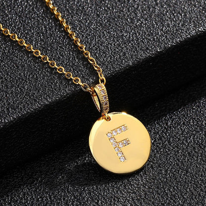 Alina – Collier Initiale Dorée