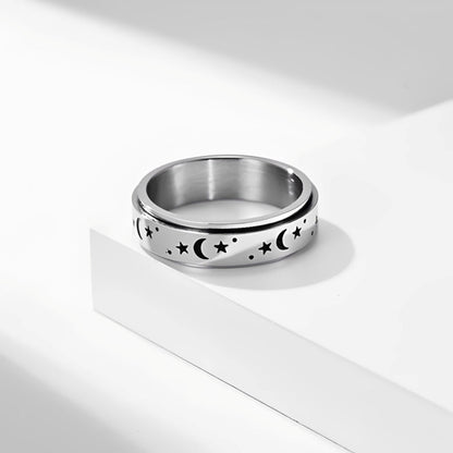 Bague rotative femme avec lune et étoile et design mobile