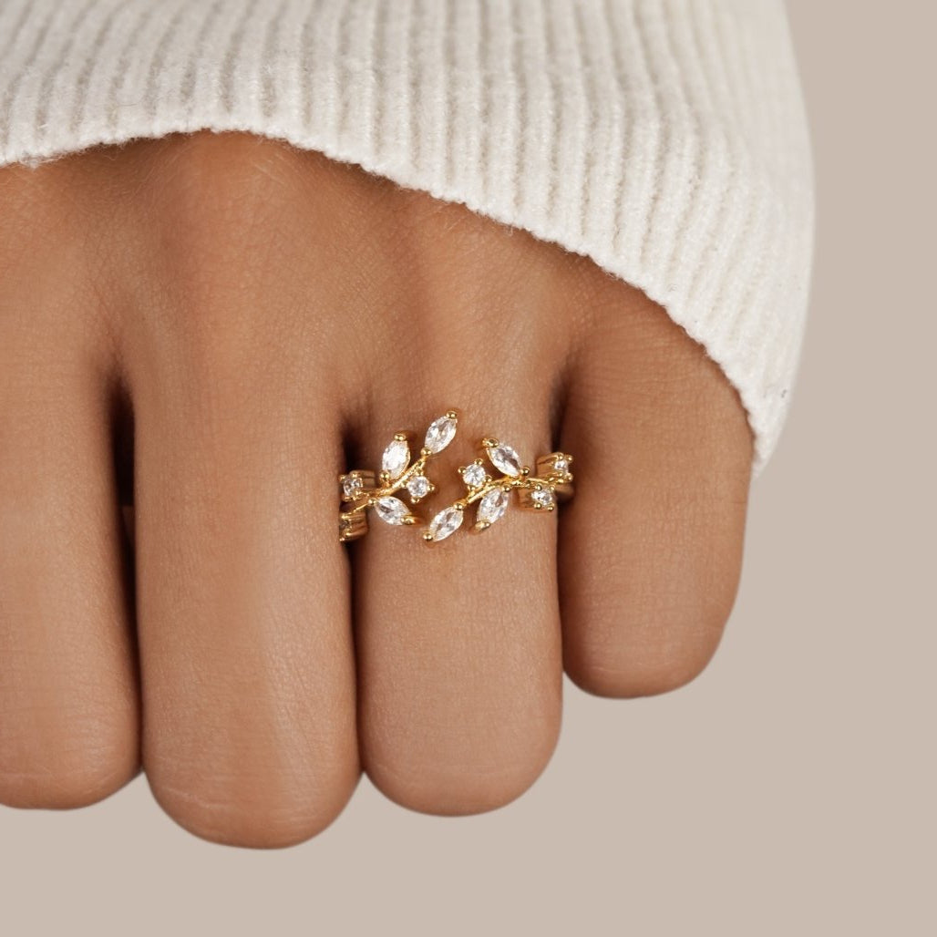 Flora – Bague Feuille Cristal