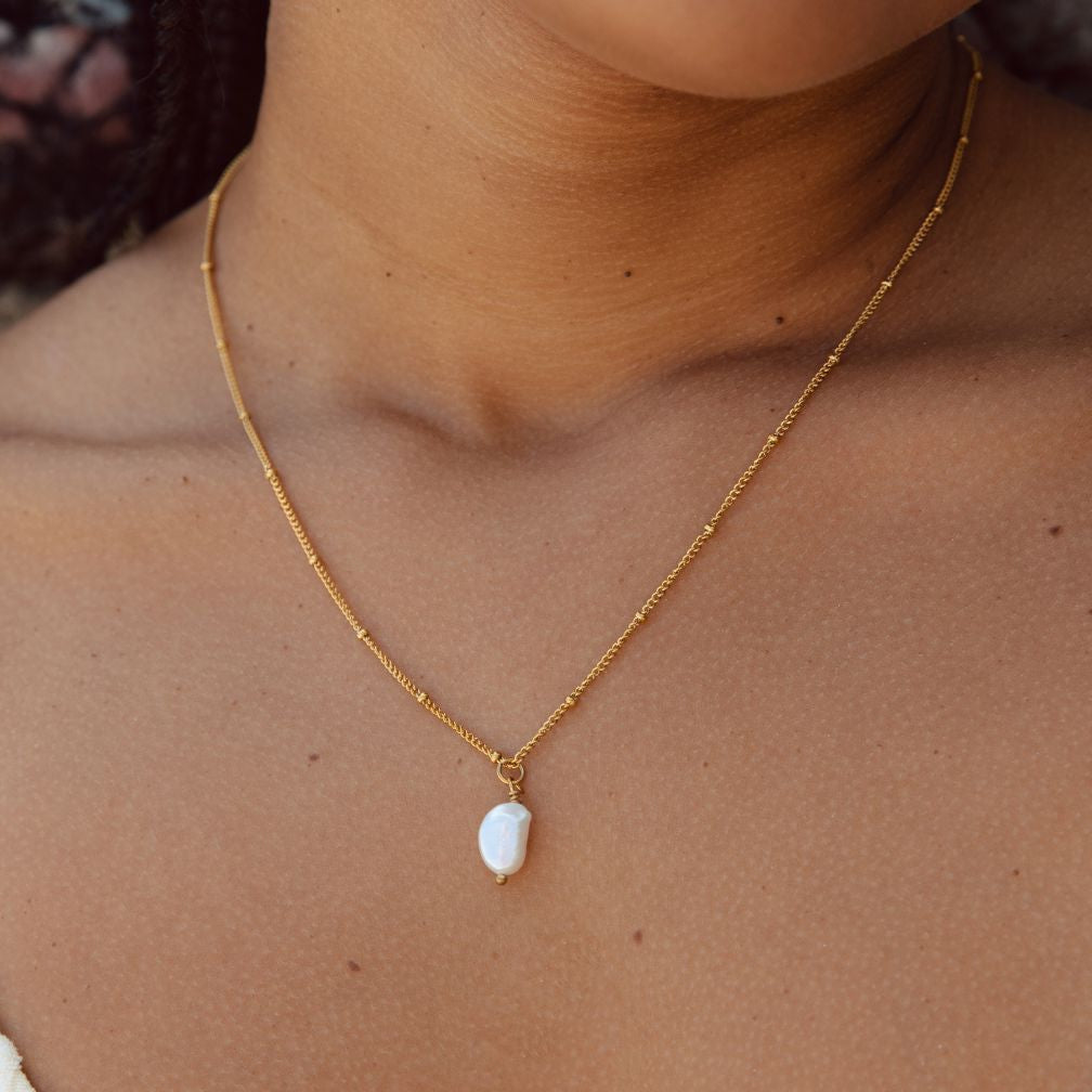 Yuna – Pendentif Perle Élégant