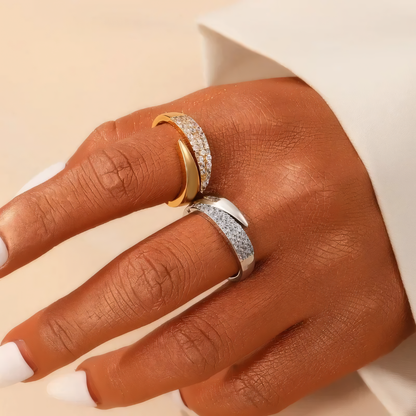 Irina – Anneau Courbe Doré 18K
