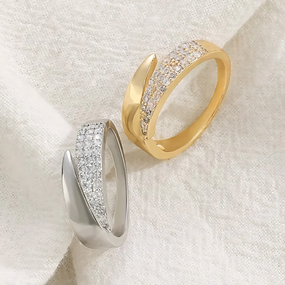 Irina – Anneau Courbe Doré 18K