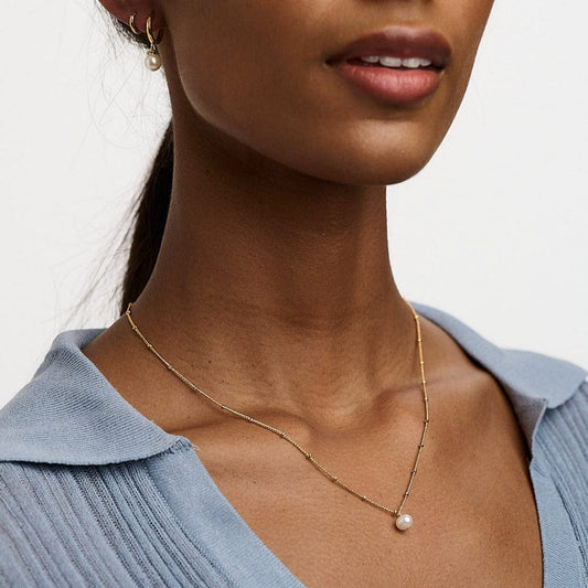 Naira – Collier Satellite en Perles Délicates
