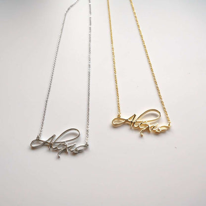 Louise – Collier Prénom Fin et Personnalisable