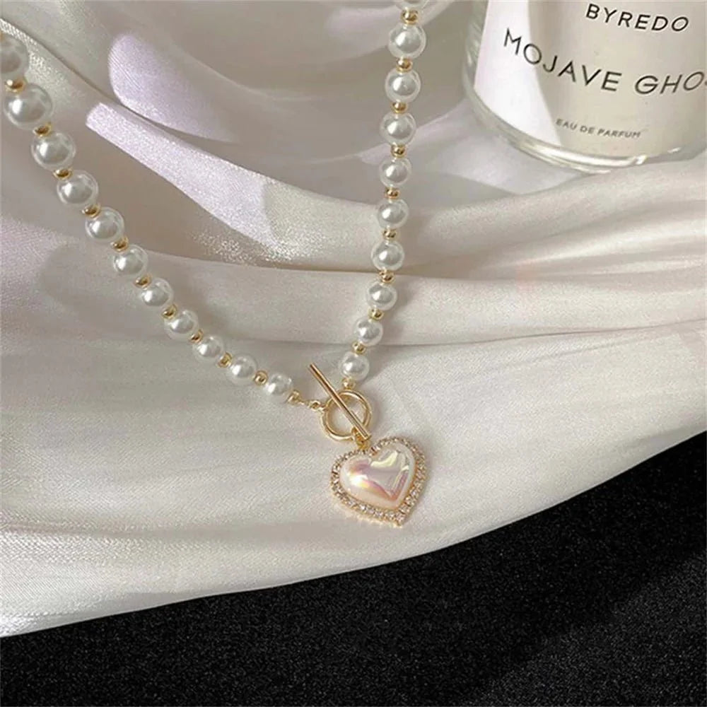 Amara – Collier Ras-du-Cou Perlé