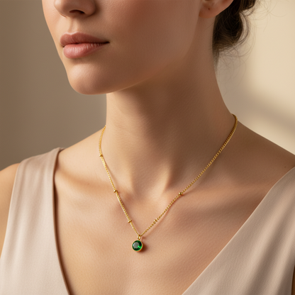 Neza – Collier Émeraude en Or Élégant et Intemporel