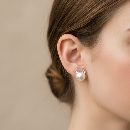Nikka – Boucles d’Oreilles Chaton Creuses en Argent