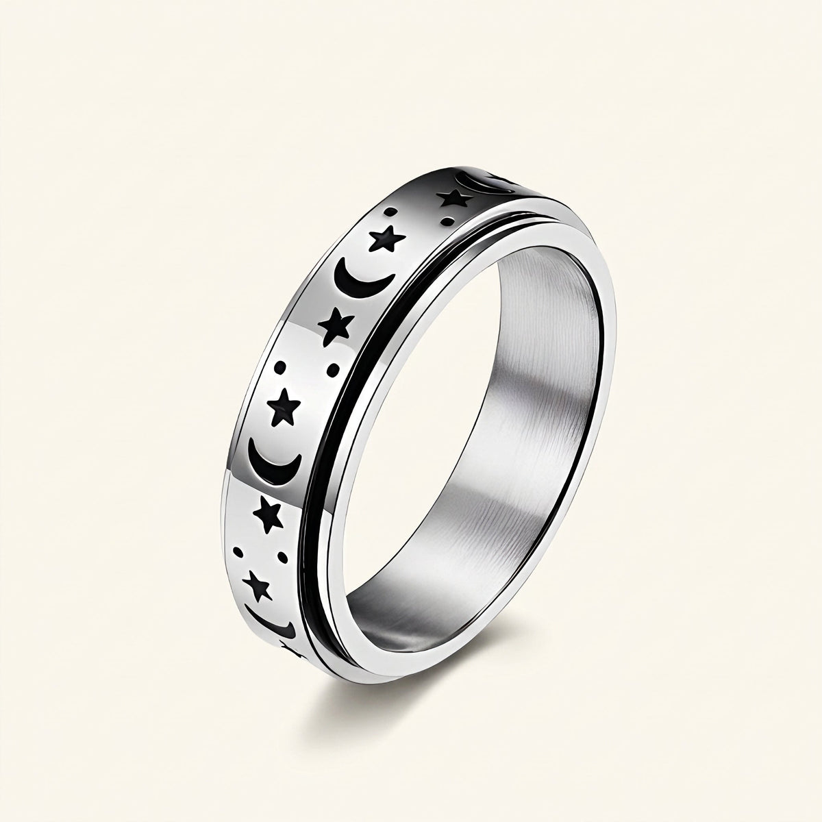 Bague rotative femme avec lune et étoile et design mobile