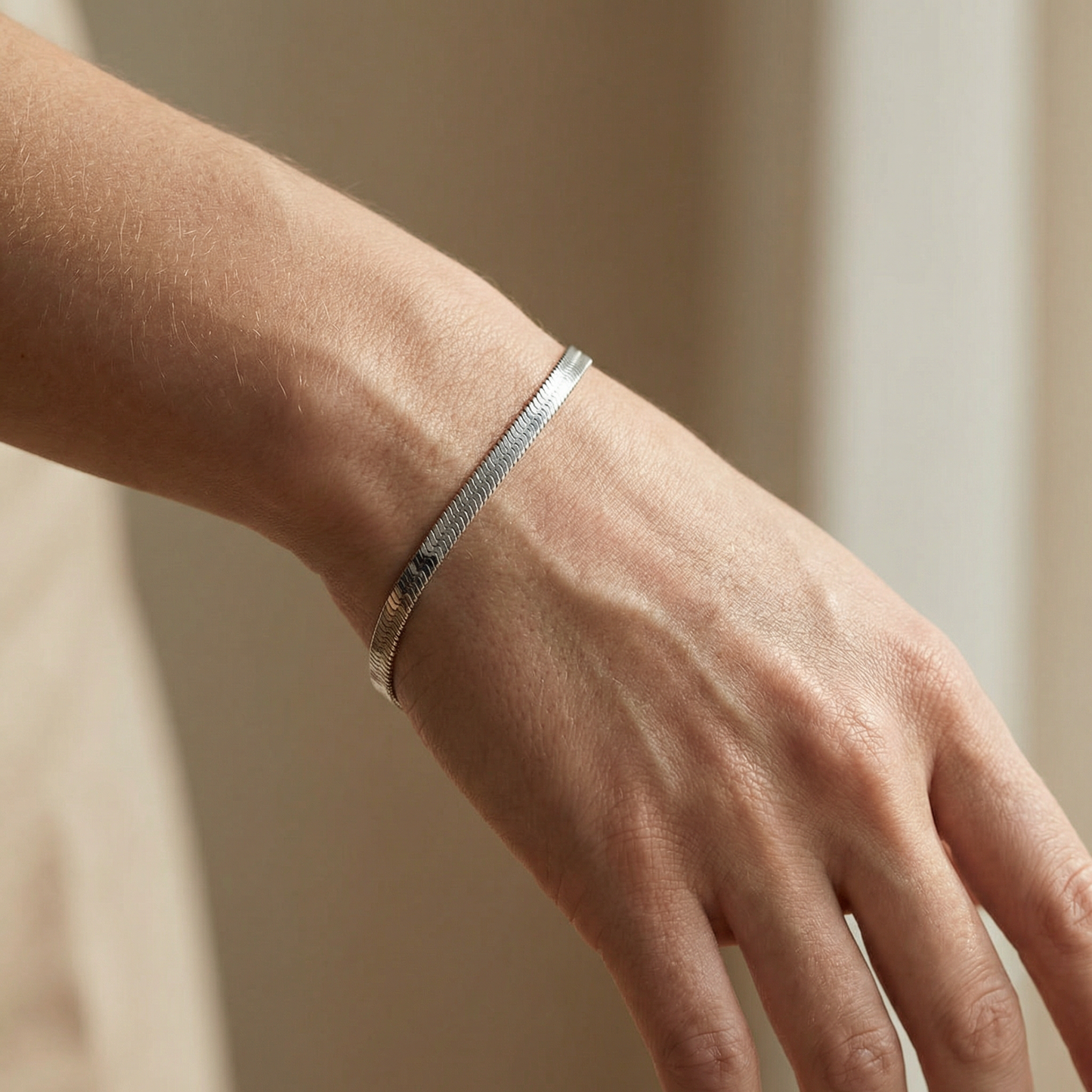 Lysanne – Bracelet Argenté en Acier Inoxydable