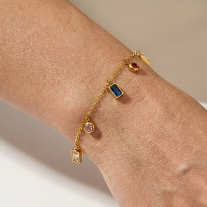 Isalya – Bracelet doré tendance au style universel