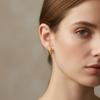 Manon – Boucles d'Oreilles Mini Créoles Corde en Or