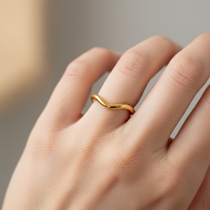 Lorena – Bague Vague Courbée Élégante