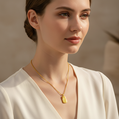 Evanne – Collier Pendentif Acier Élégance Moderne