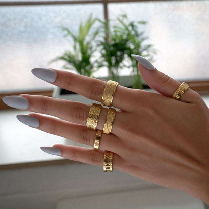 Valérie – Bague à Chiffres Romains Élégante