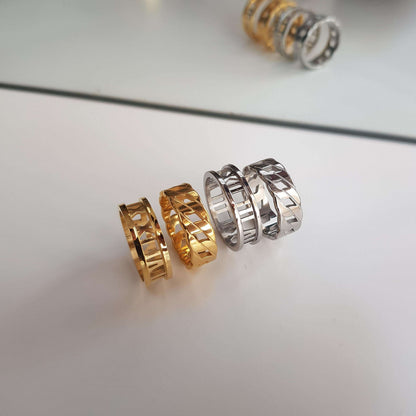 Valérie – Bague à Chiffres Romains Élégante