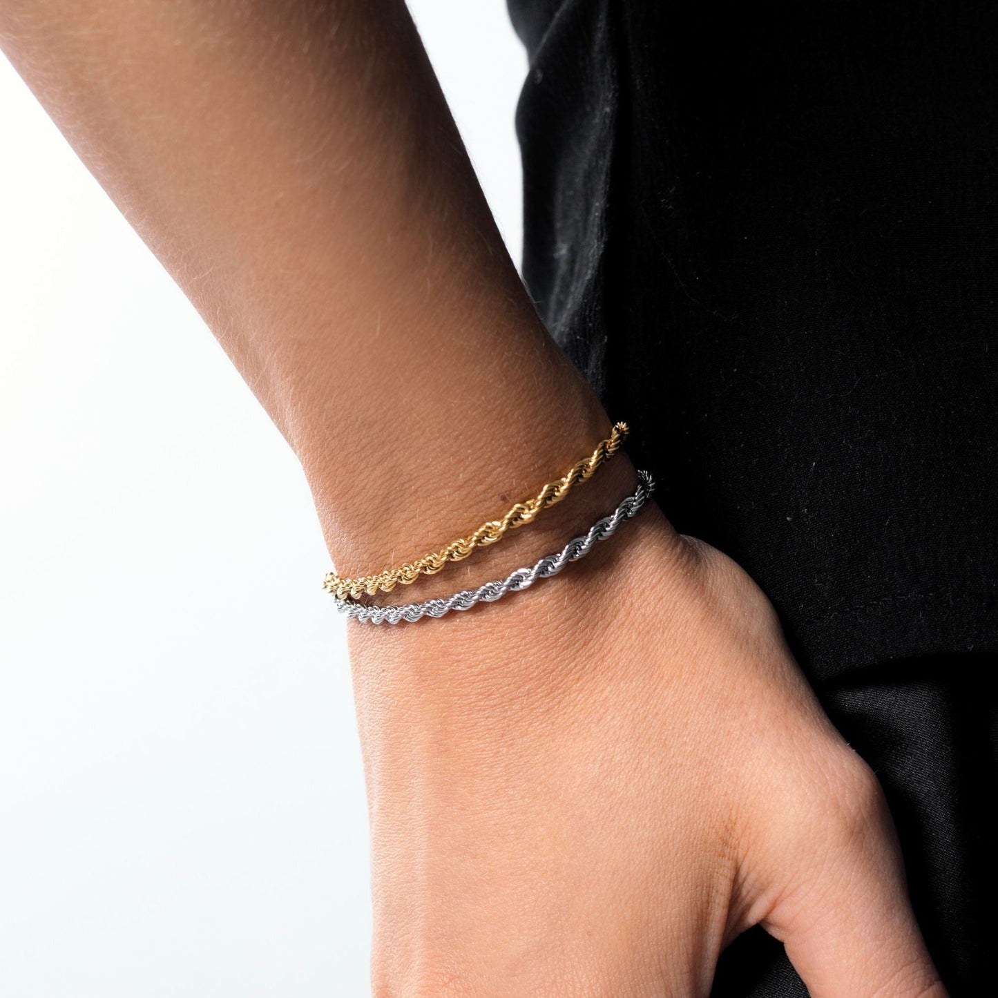 Emiko – Bracelet Chaîne Corde Raffiné en Acier Doré